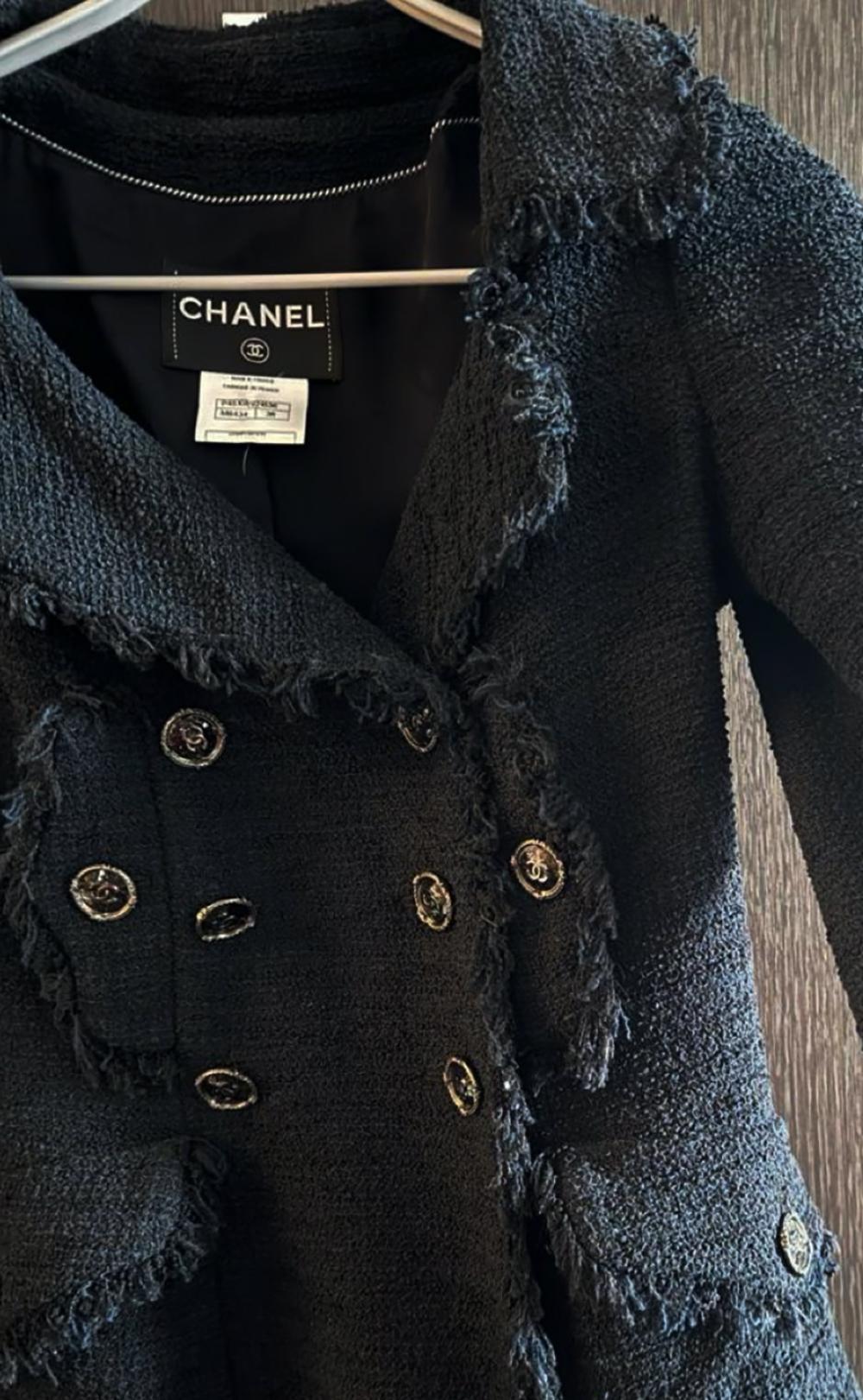 Women's or Men's Chanel CC Buttons Timeless Black Tweed Jacket For Sale