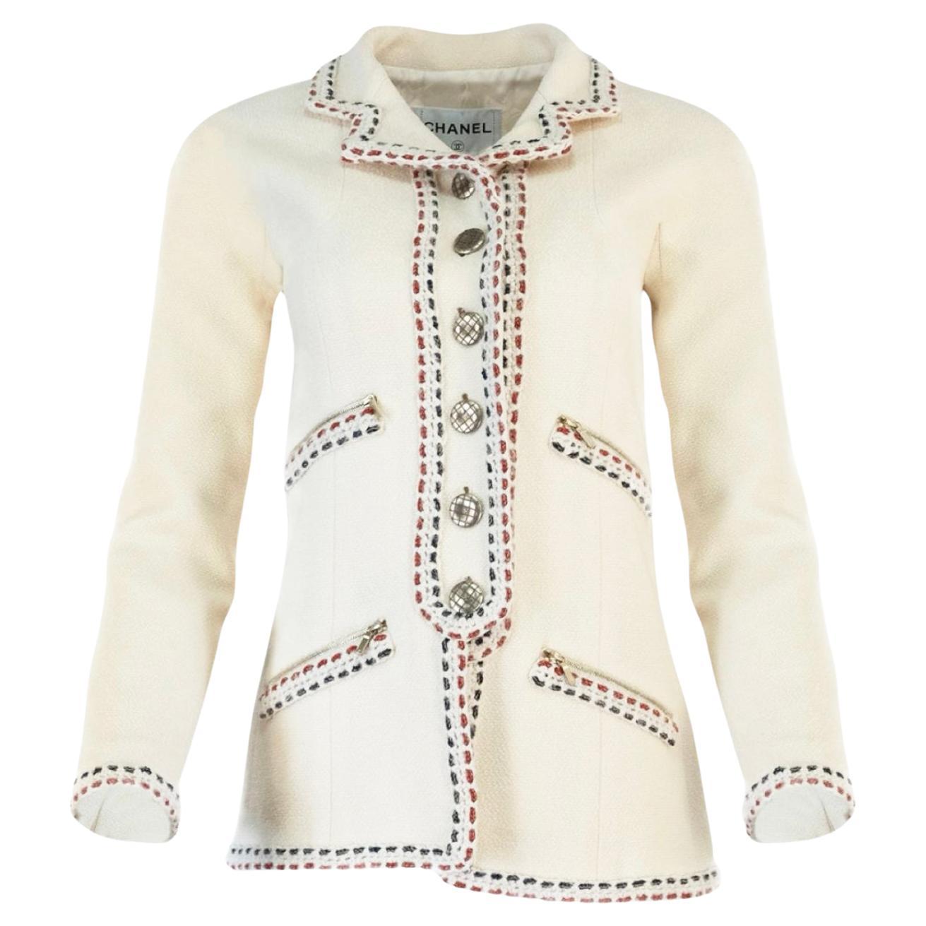 Chanel CC Knöpfe Timeless Kleine weiße Jacke  im Angebot