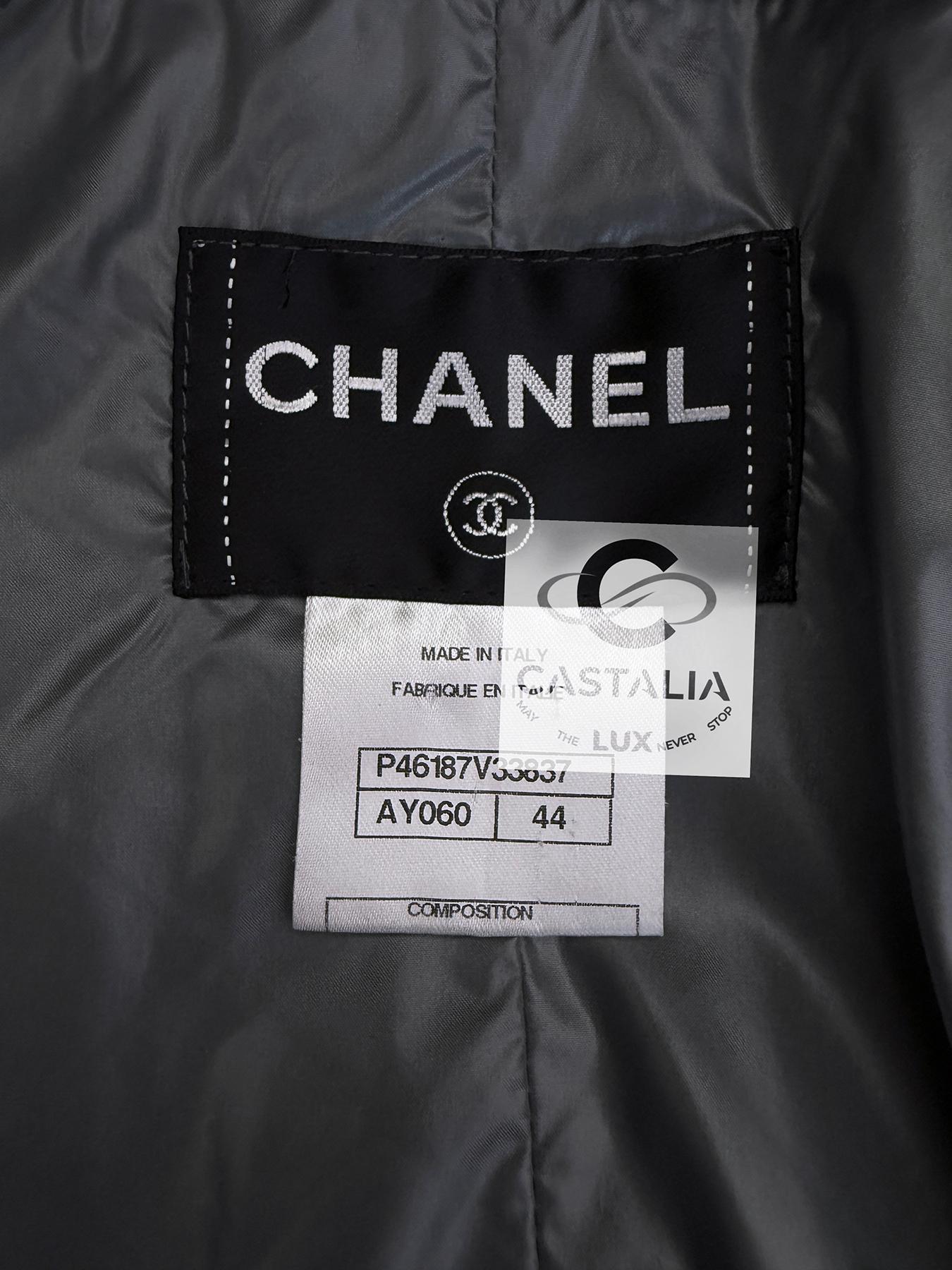 Chanel CC Camellia Celestial Shimmer Trench Coat 44 in vendita 12