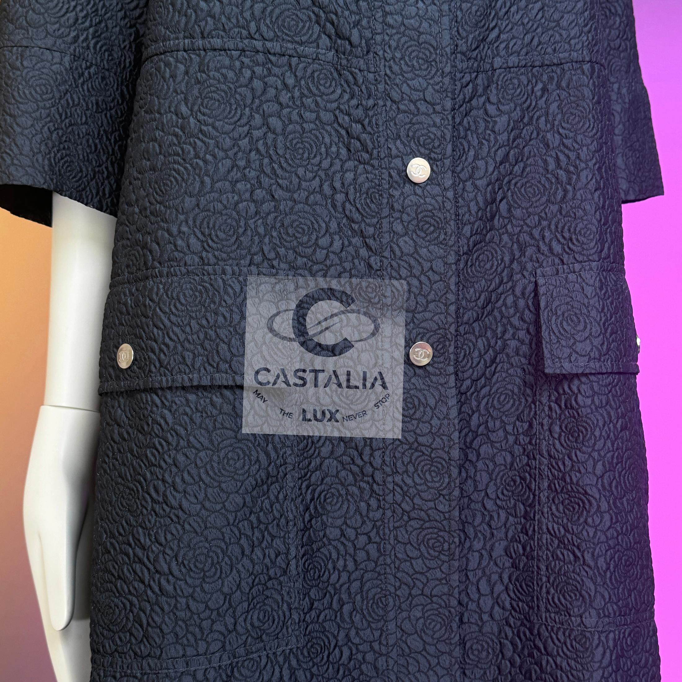 Chanel CC Camellia Celestial Shimmer Trench Coat 44 FR in vendita 7