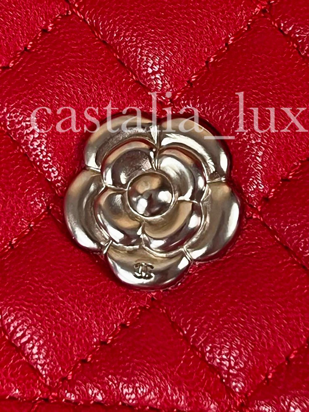 Women's or Men's Chanel CC Camellia Red Quilted Clutch For Sale