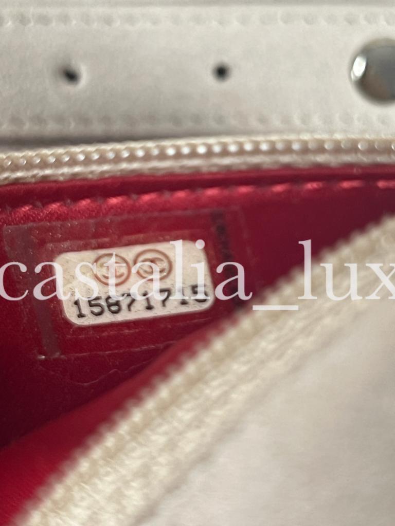 Chanel CC Camellia Red Quilted Clutch For Sale 5