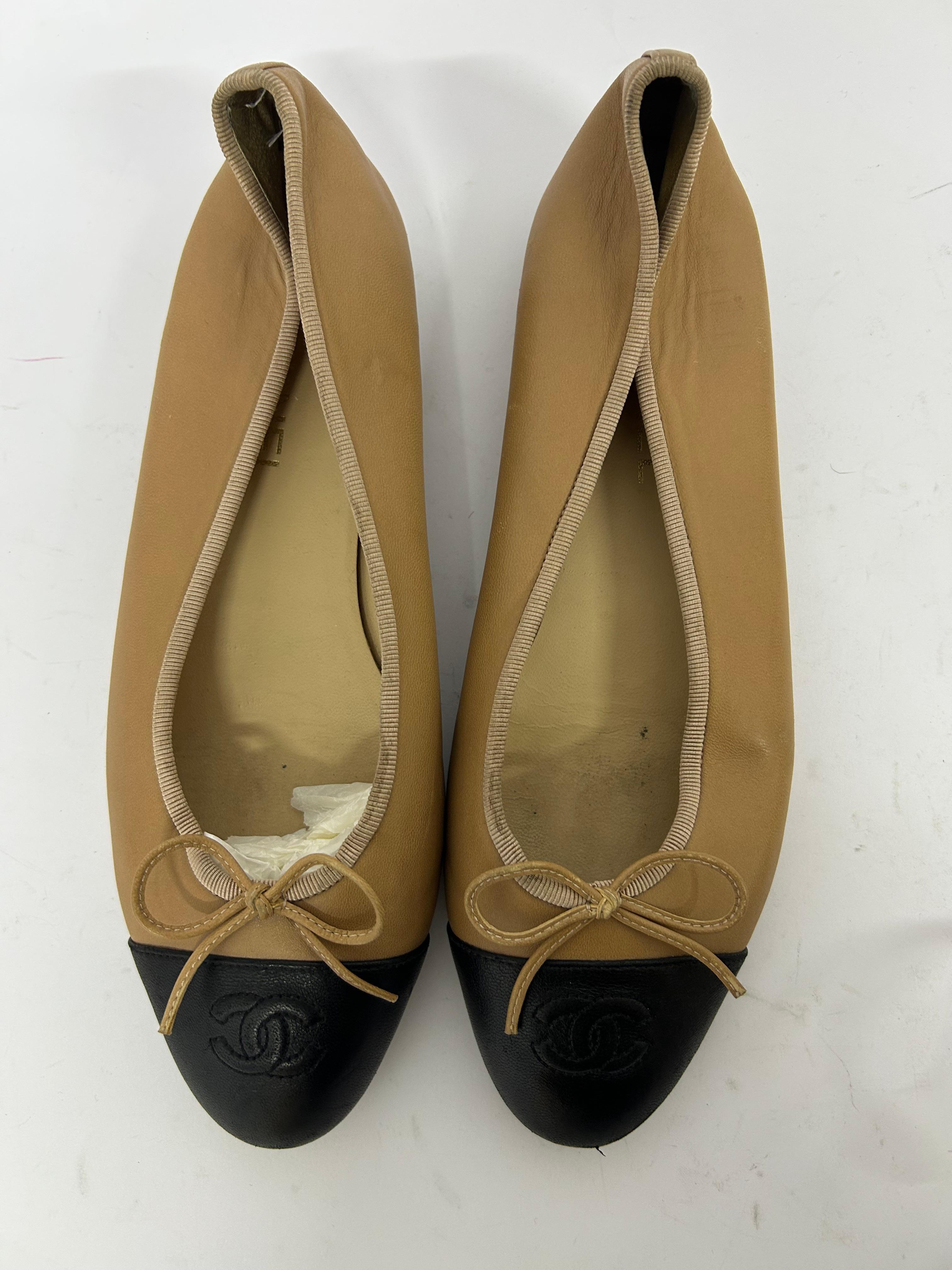 Women's Chanel - EU 40.5 For Sale