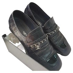 CHANEL CC Chain Crocodile Embossed Patent Leather Loafers
