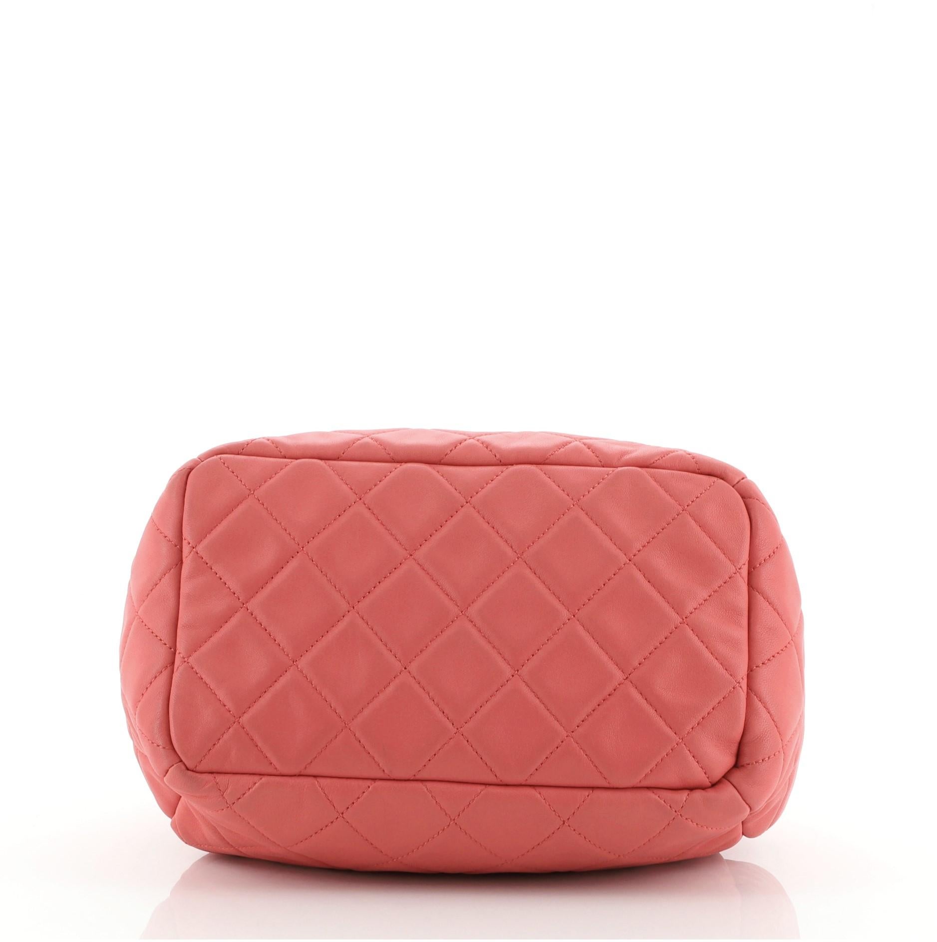 Chanel CC Kette Drawstring Bucket Bag gesteppt Lammfell klein Damen