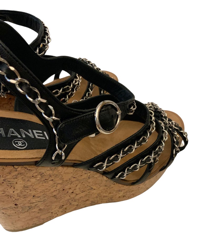 Chanel CC Chain Link Straps Cork Platform Wedges  In Excellent Condition For Sale In Geneva, CH