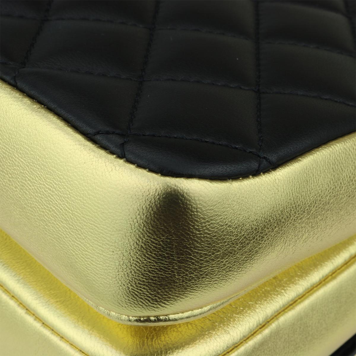 CHANEL CC Chic Flap Bag Black and Gold Lambskin with Brushed Gold Hardware 2019 4