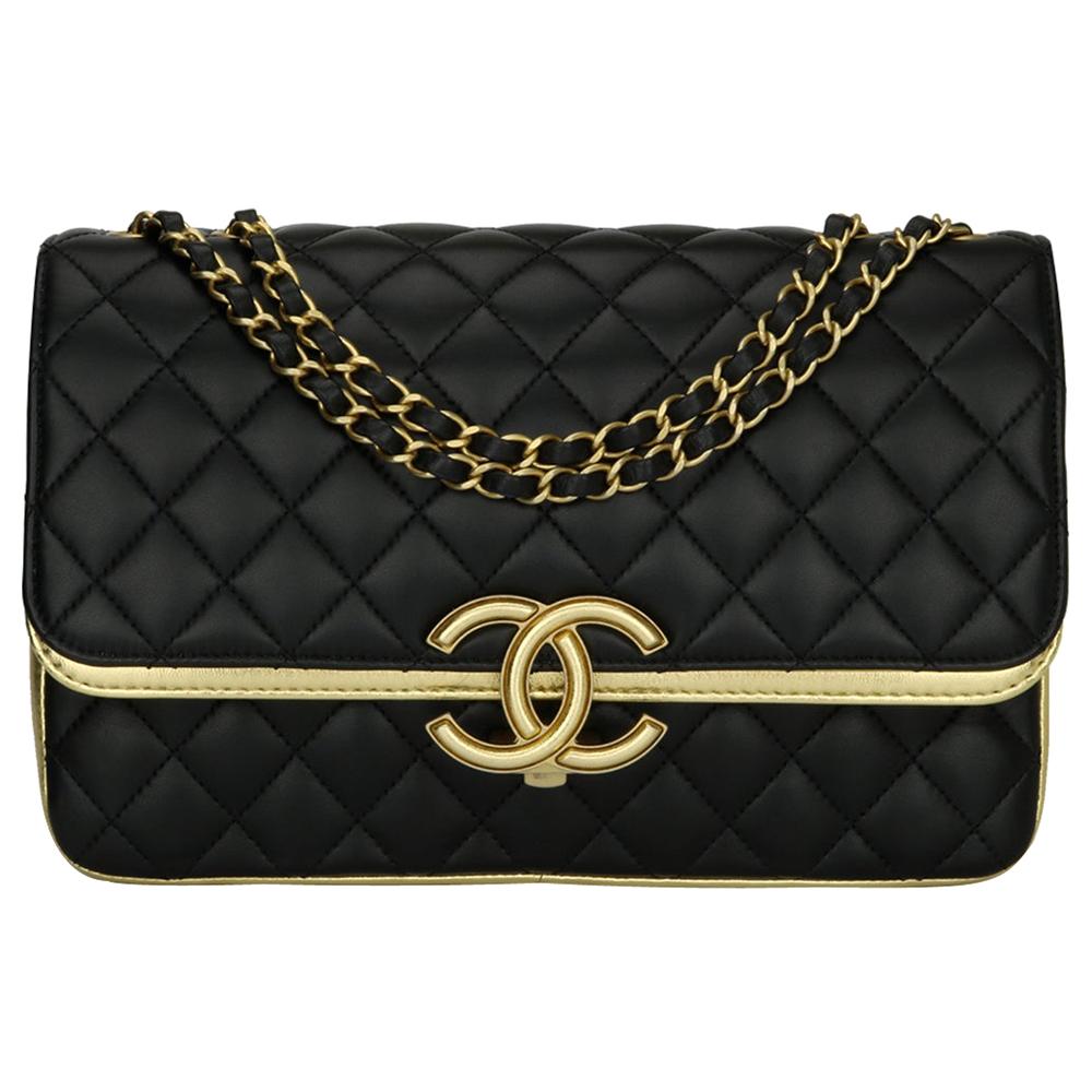 CHANEL CC Chic Flap Bag Black and Gold Lambskin with Brushed Gold Hardware  2019 For Sale at 1stDibs