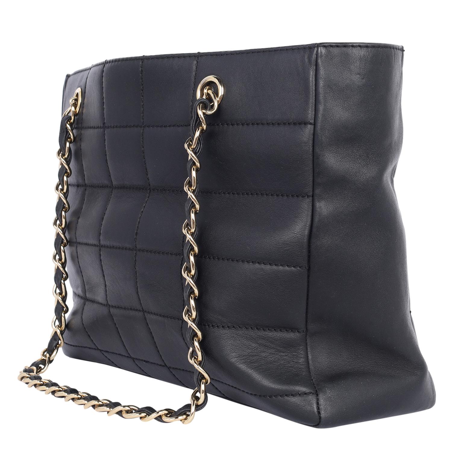 Chanel CC Choco Bar Lambskin Leather Shoulder Bag Black For Sale 7