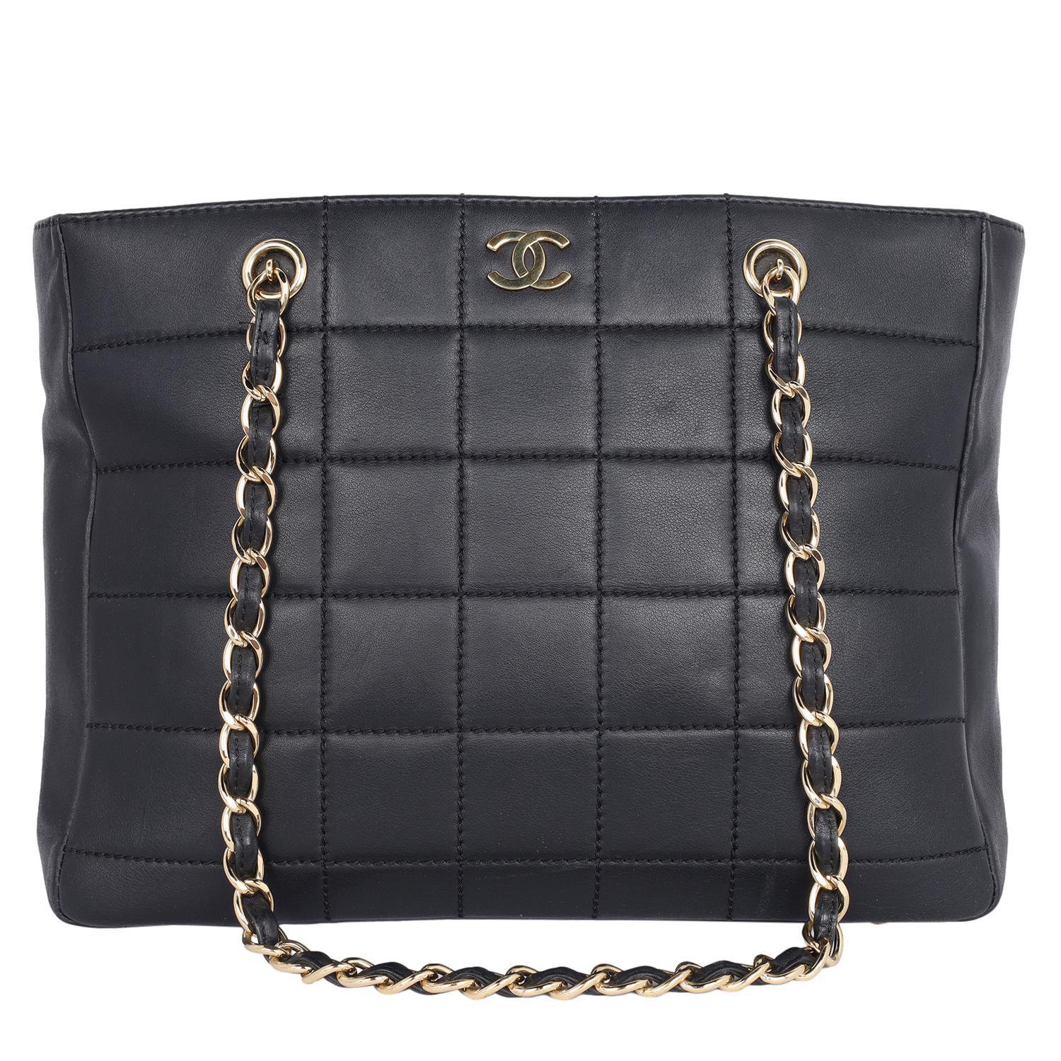 Chanel CC Choco Bar Lambskin Leather Shoulder Bag Black For Sale 2