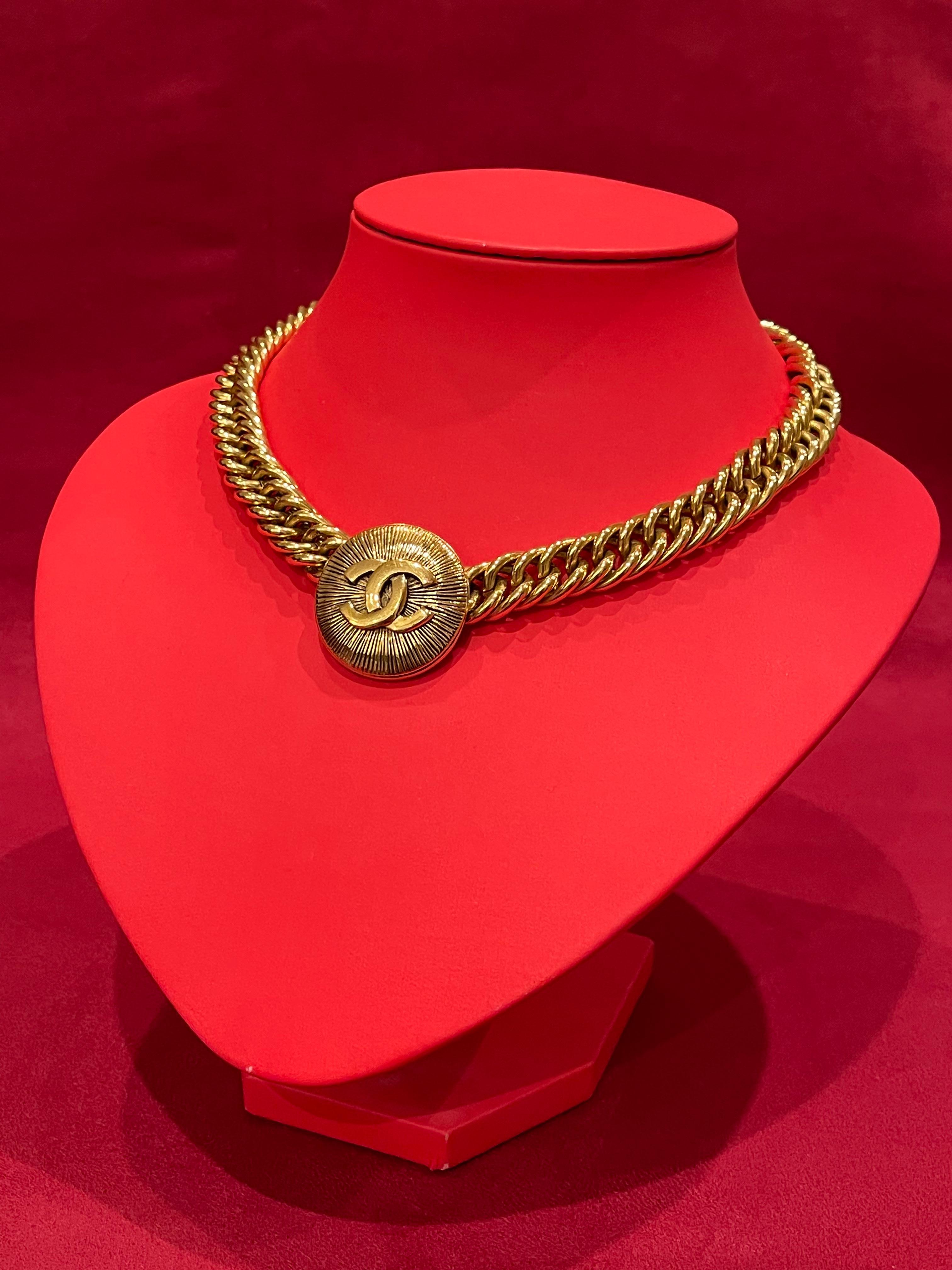 CHANEL - CC Choker Necklace For Sale 6