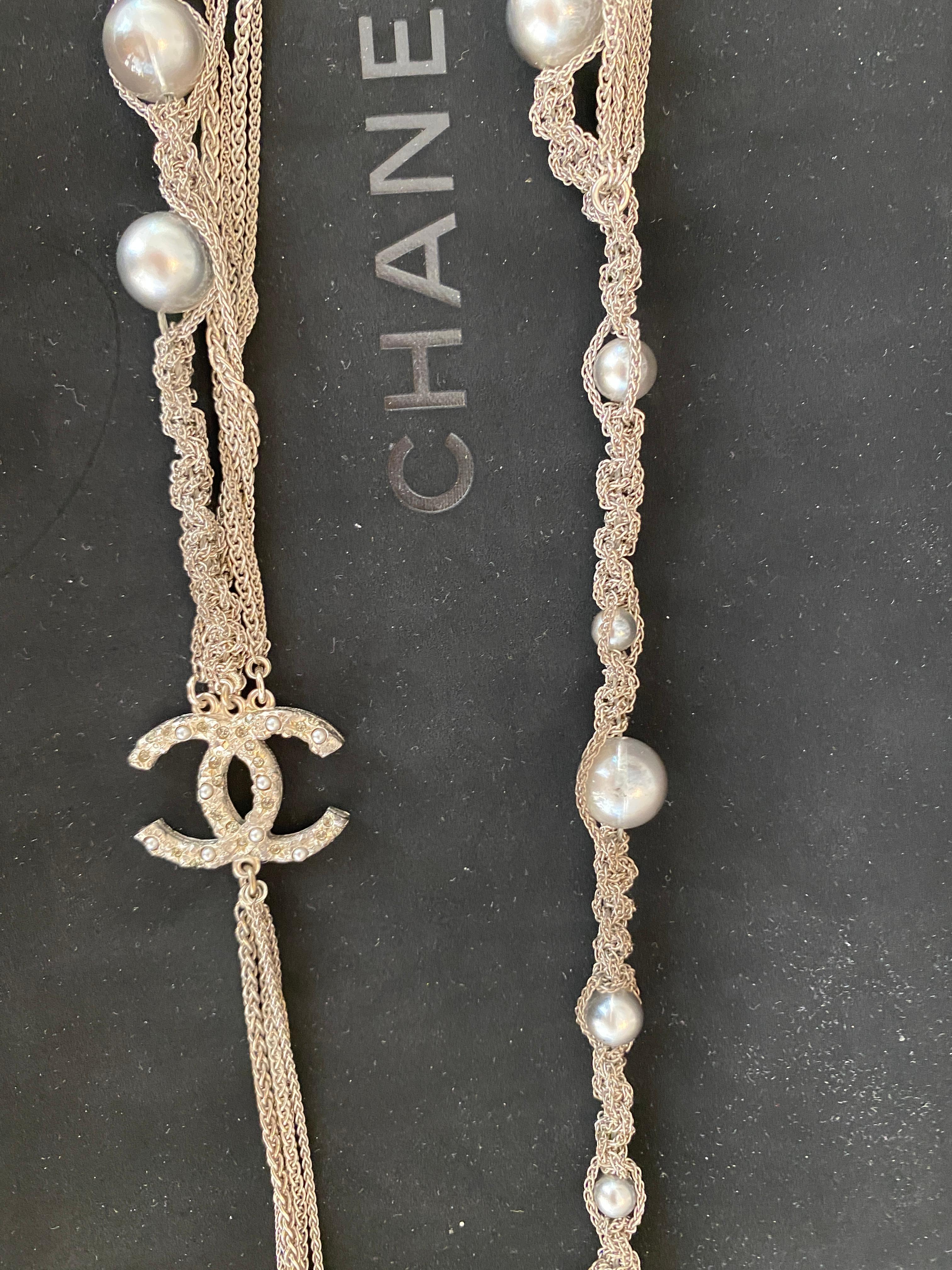 Chanel CC Choker Necklace Metal with Faux Tahiti Pearls and Beads. For Sale 2