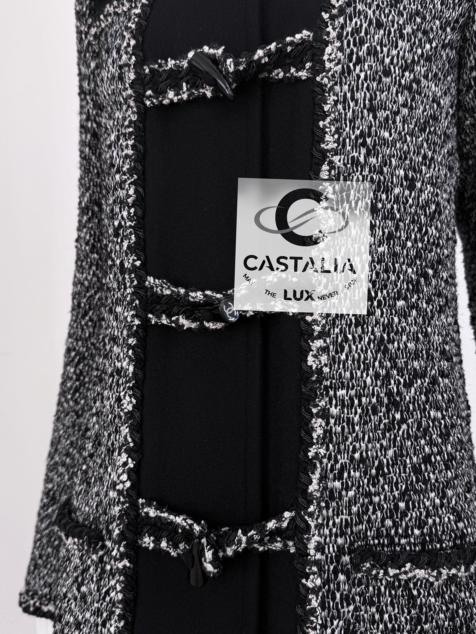 Chanel CC Closures Schwarzer Tweed Parka-Mantel 34 FR im Angebot 7