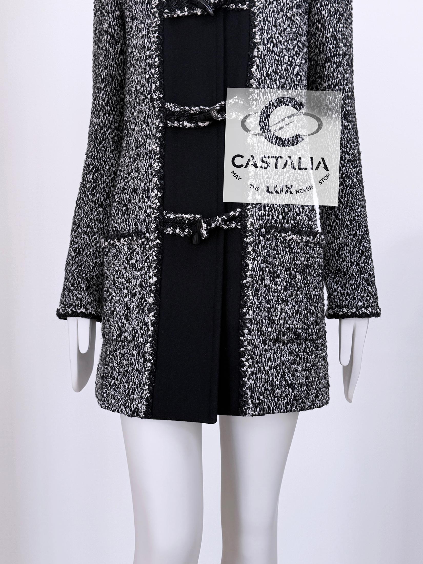Chanel CC Closures Schwarzer Tweed Parka-Mantel 34 FR im Angebot 8