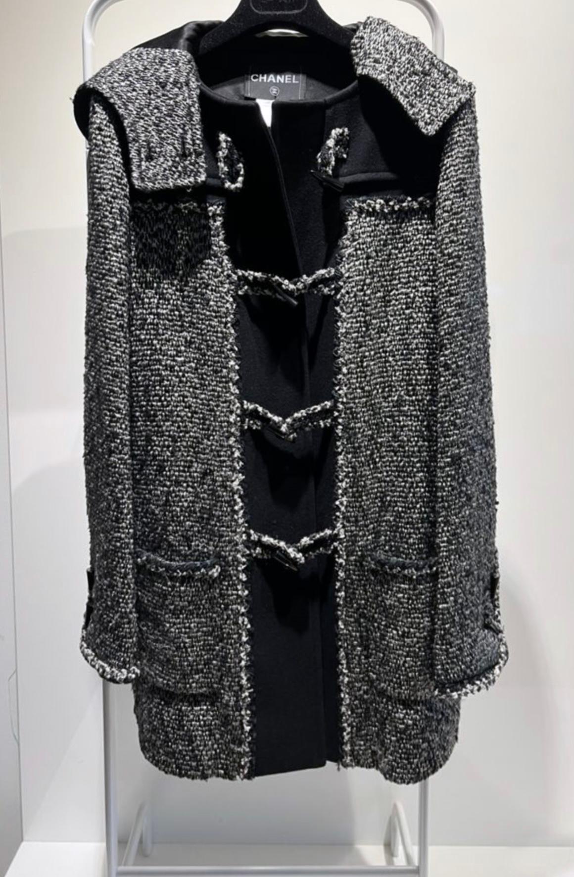 Chanel CC Closures Runway Tweed Parka Coat In Excellent Condition For Sale In Dubai, AE