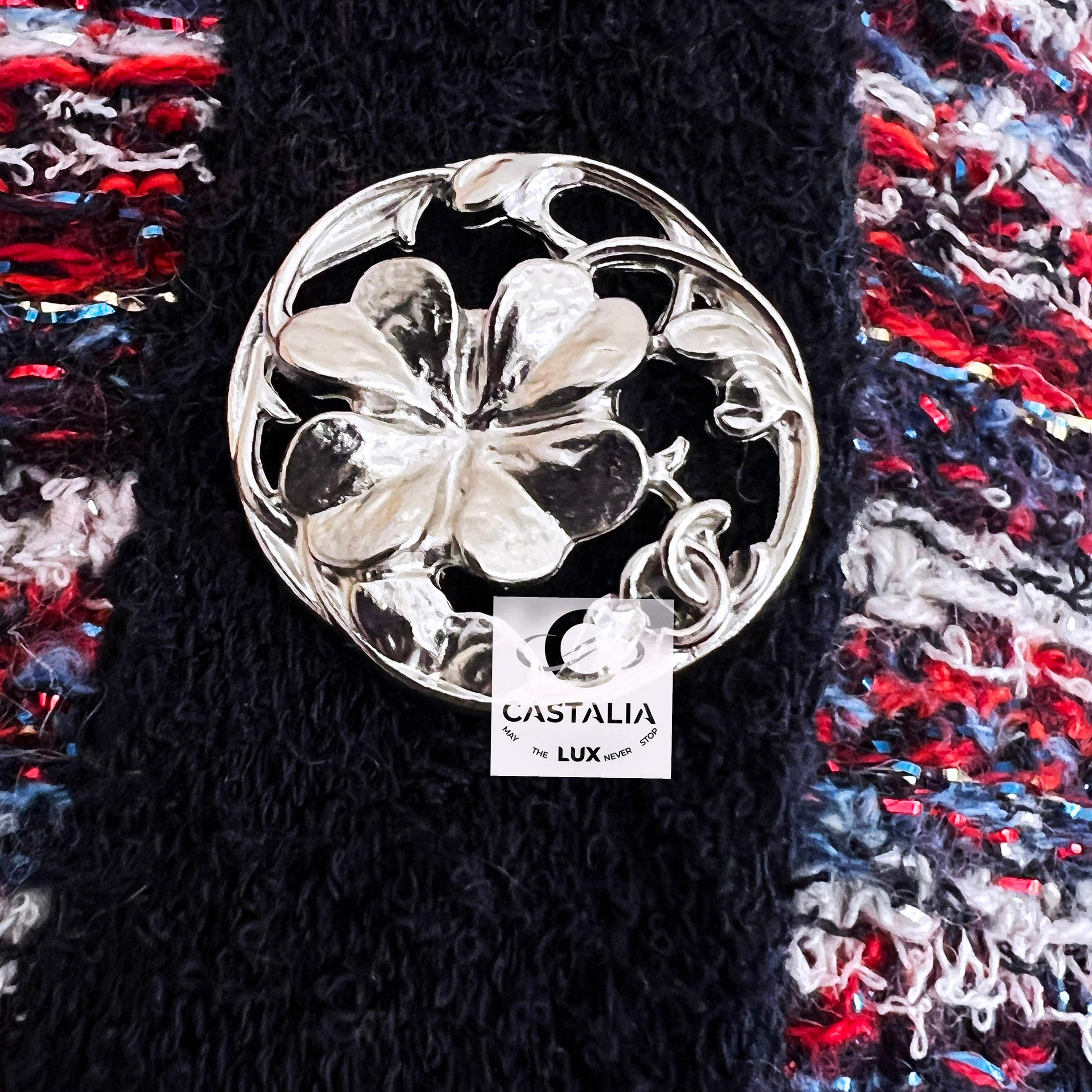 Chanel CC Clover Buttons Shimmering Cardigan In Excellent Condition In Dubai, AE