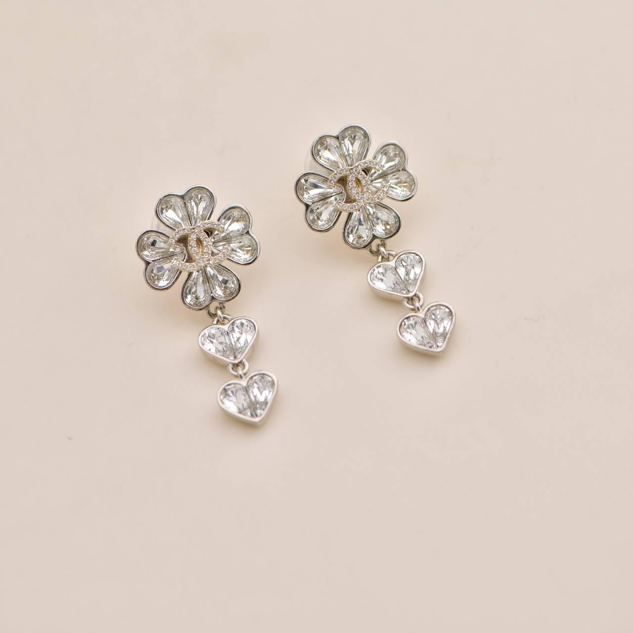 Chanel CC Crystal Clover Heart Drop Earrings Silver For Sale 1