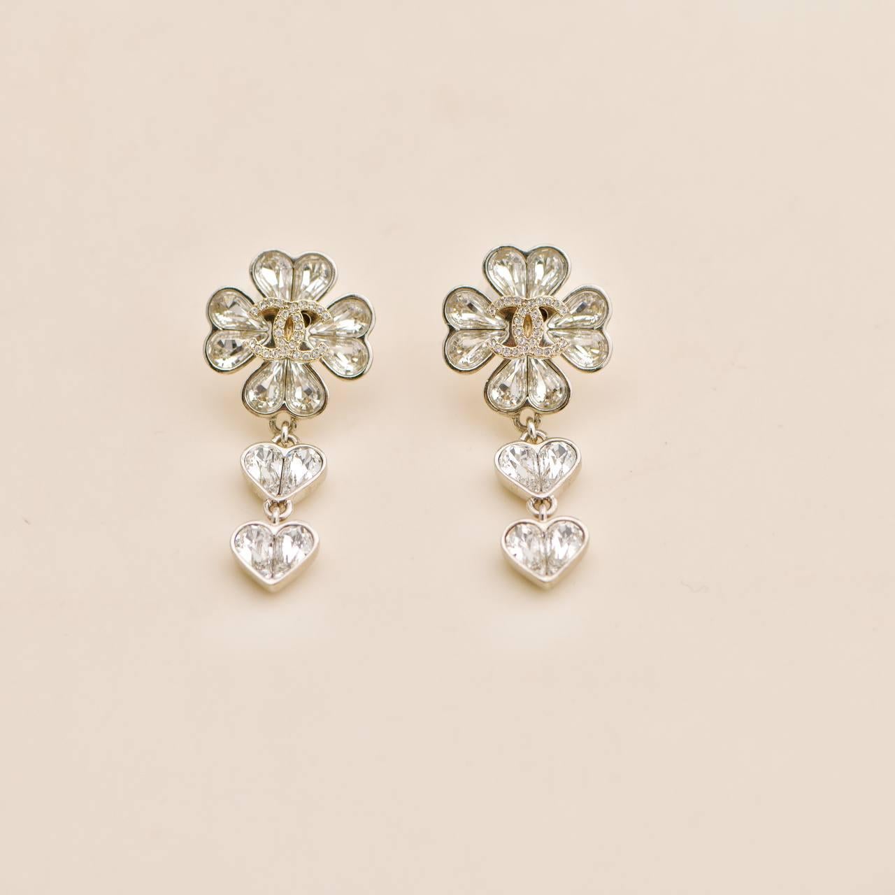 Chanel CC Crystal Clover Heart Drop Earrings Silver For Sale 3