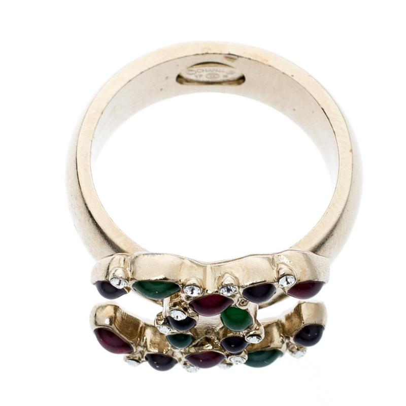 Chanel CC Crystal Encrusted Baroque Gold Tone Ring In Excellent Condition In Dubai, Al Qouz 2