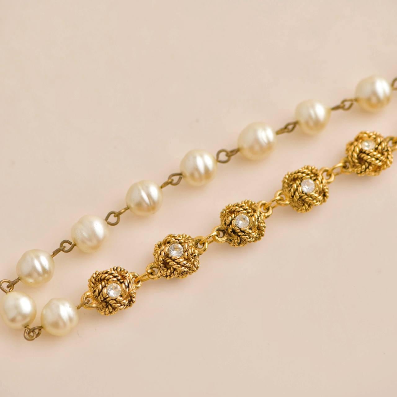 Women's or Men's Chanel CC Crystal Faux Pearl Golden Line Long Necklace For Sale