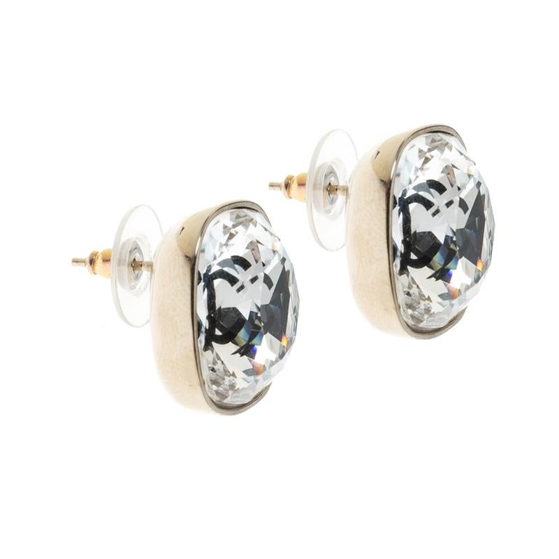 Chanel CC Crystal Gold Tone Stud Earrings In Good Condition In Dubai, Al Qouz 2