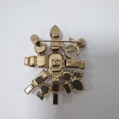 Chanel CC Crystal Pearl Logo G22C Brooch