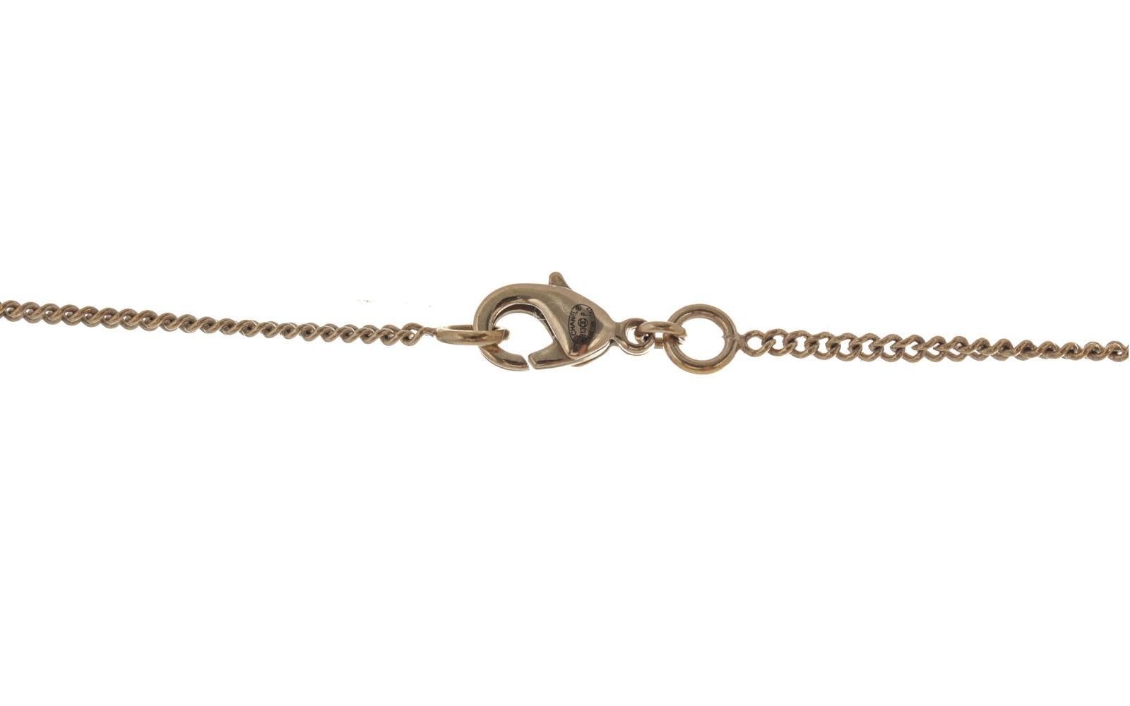 chanel pearl pendant necklace
