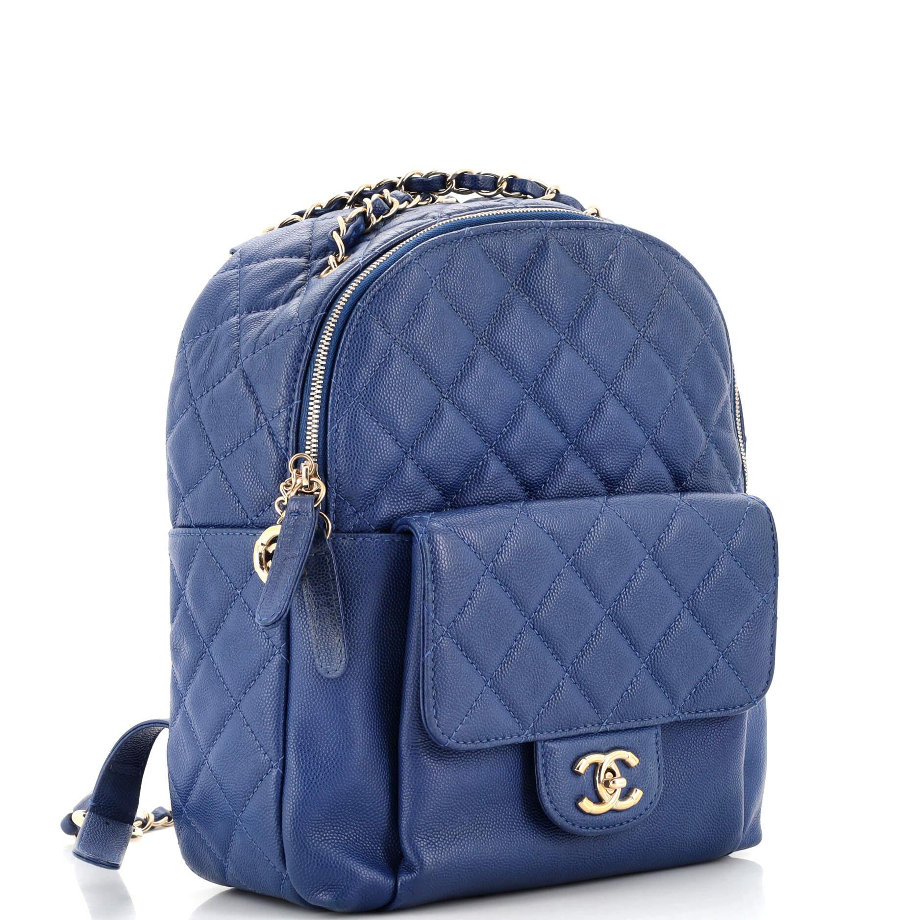 Chanel CC Day Backpack Quilted Caviar Large In Good Condition For Sale In NY, NY
