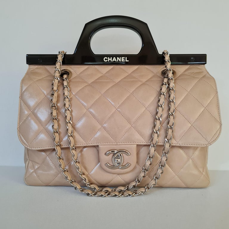 Chanel CC Delivery Tote Bag For Sale at 1stDibs