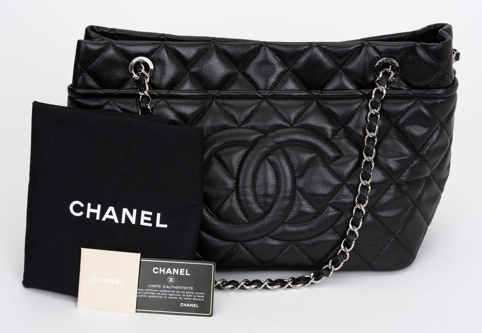Black Chanel CC Diamond Quilted Tote Bag For Sale
