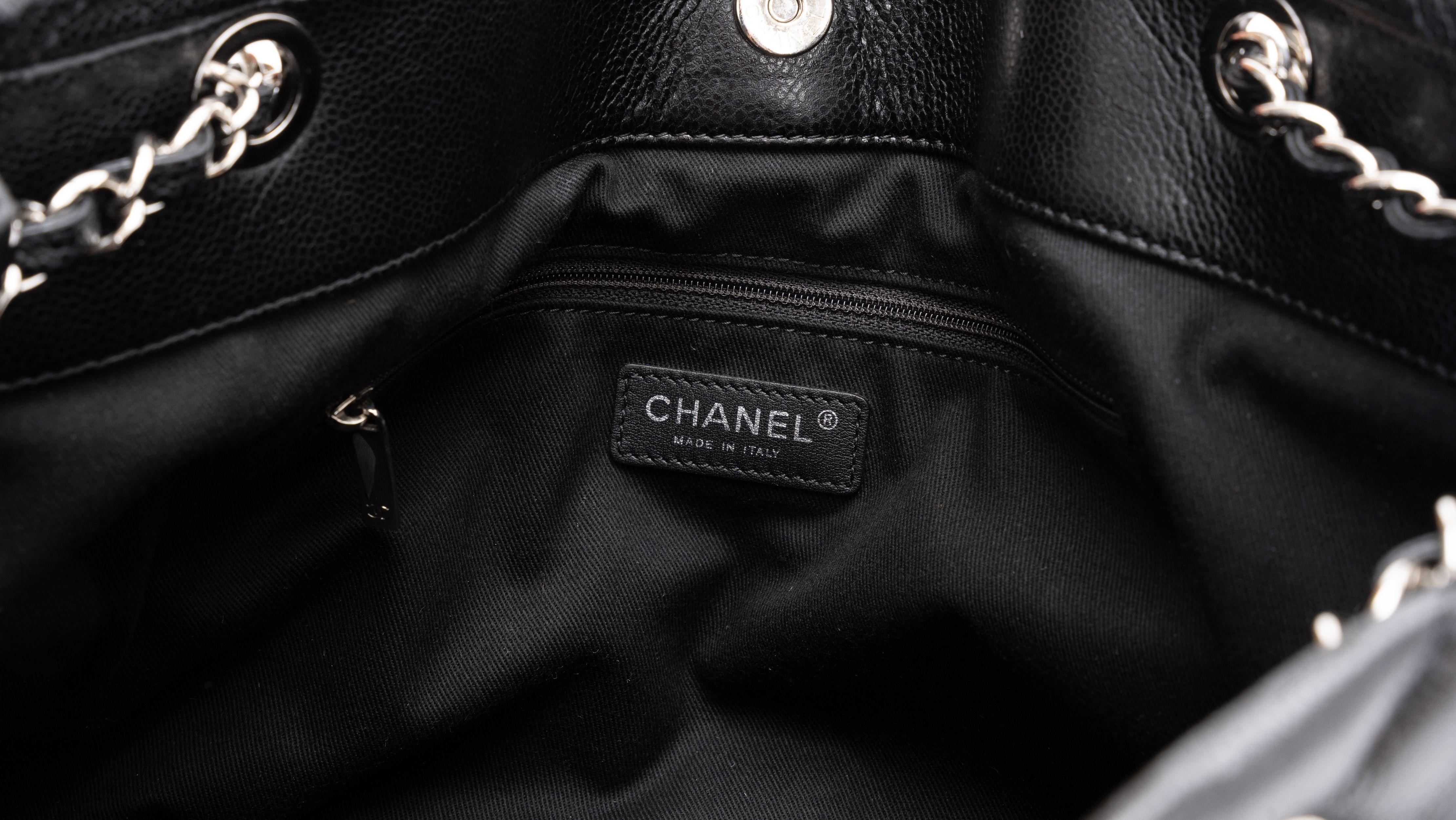 Chanel CC Diamond Quilted Tote Bag For Sale 2
