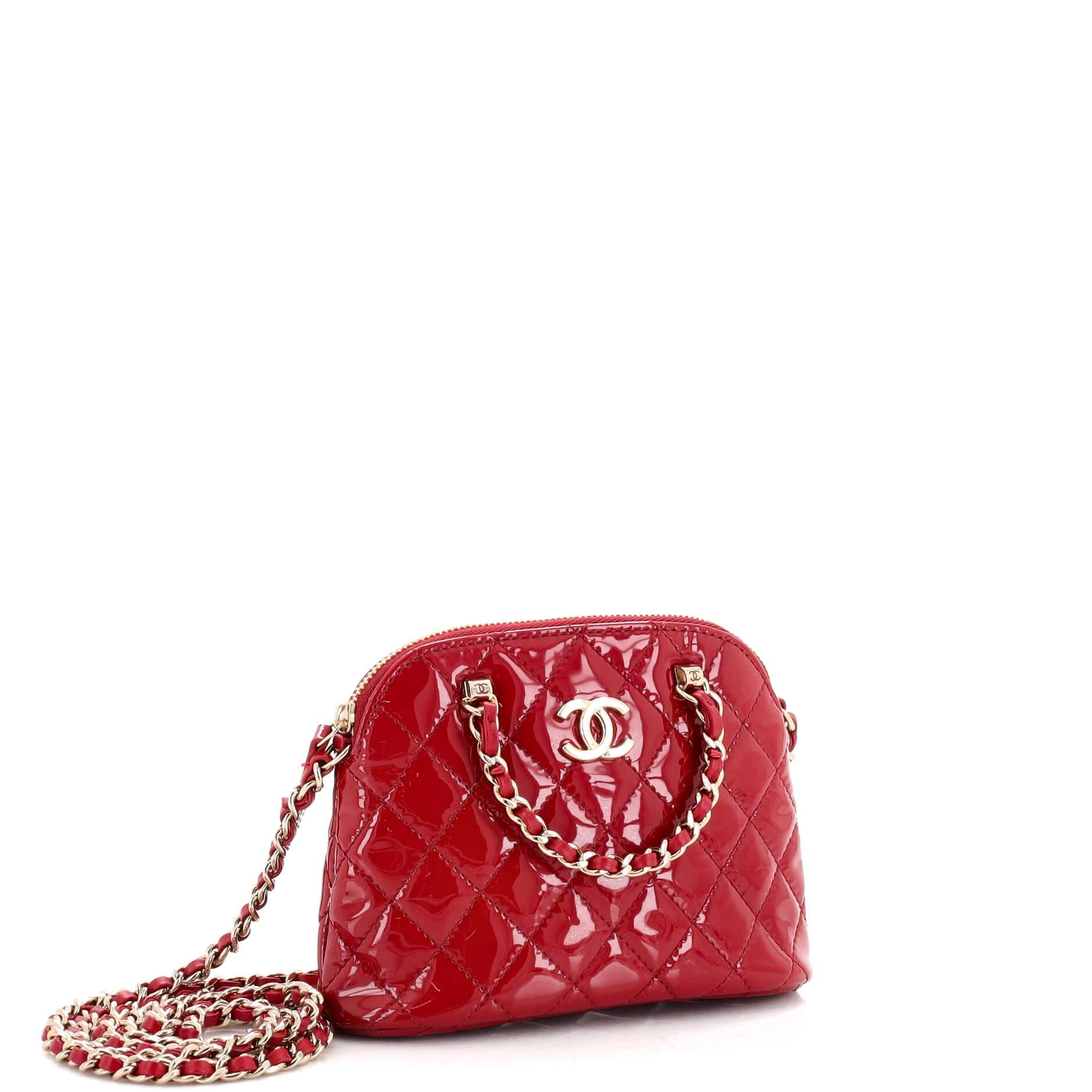  Chanel CC Dome Zip Crossbody Bag Quilted Patent Mini In Good Condition In NY, NY