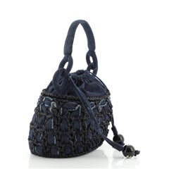 Chanel CC Drawstring Handtasche gewebt Denim und Stroh klein