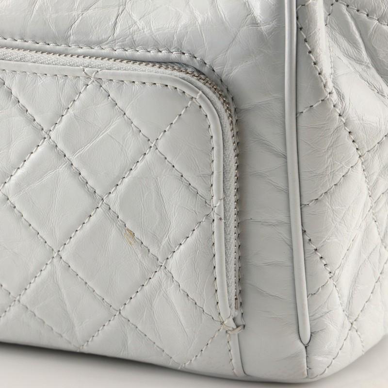 Chanel CC Drawstring Pocket Bucket Bag Gesteppt Gealtertes Kalbsleder Klein 2