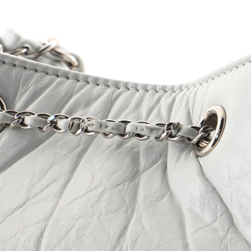 Chanel CC Drawstring Pocket Bucket Bag Gesteppt Gealtertes Kalbsleder Klein 3