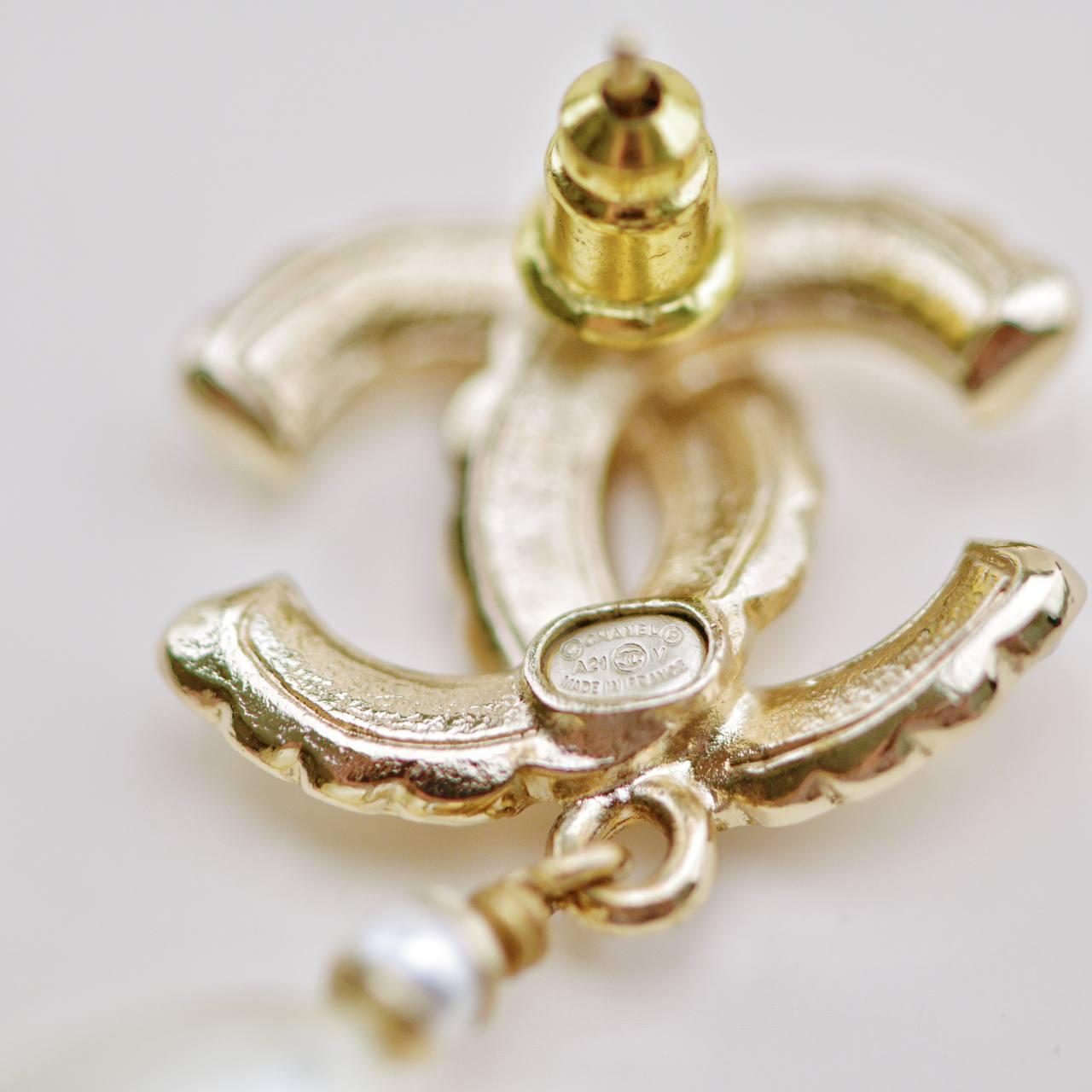 Chanel CC Drop Gold Metal Faux Pearl Earrings For Sale 3