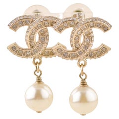 Chanel CC Drop Silver Crystal Metal Earrings