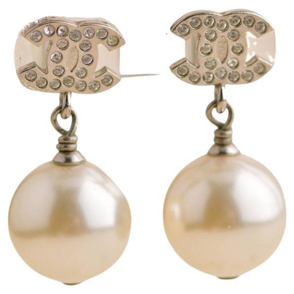Chanel CC Drop Silver Metal Crystal Pearl Earrings For Sale