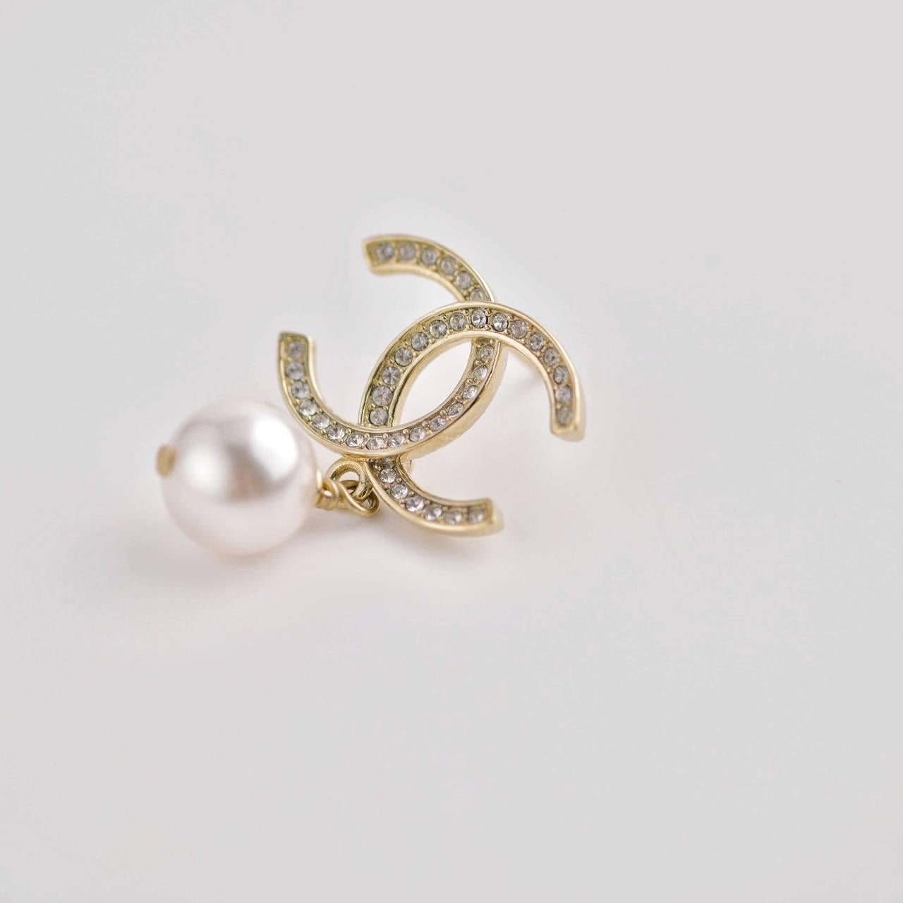 Brilliant Cut Chanel CC Drop Silver Metal Pearl Earrings