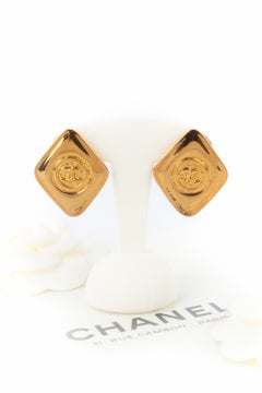 Chanel cc earrings 1980s