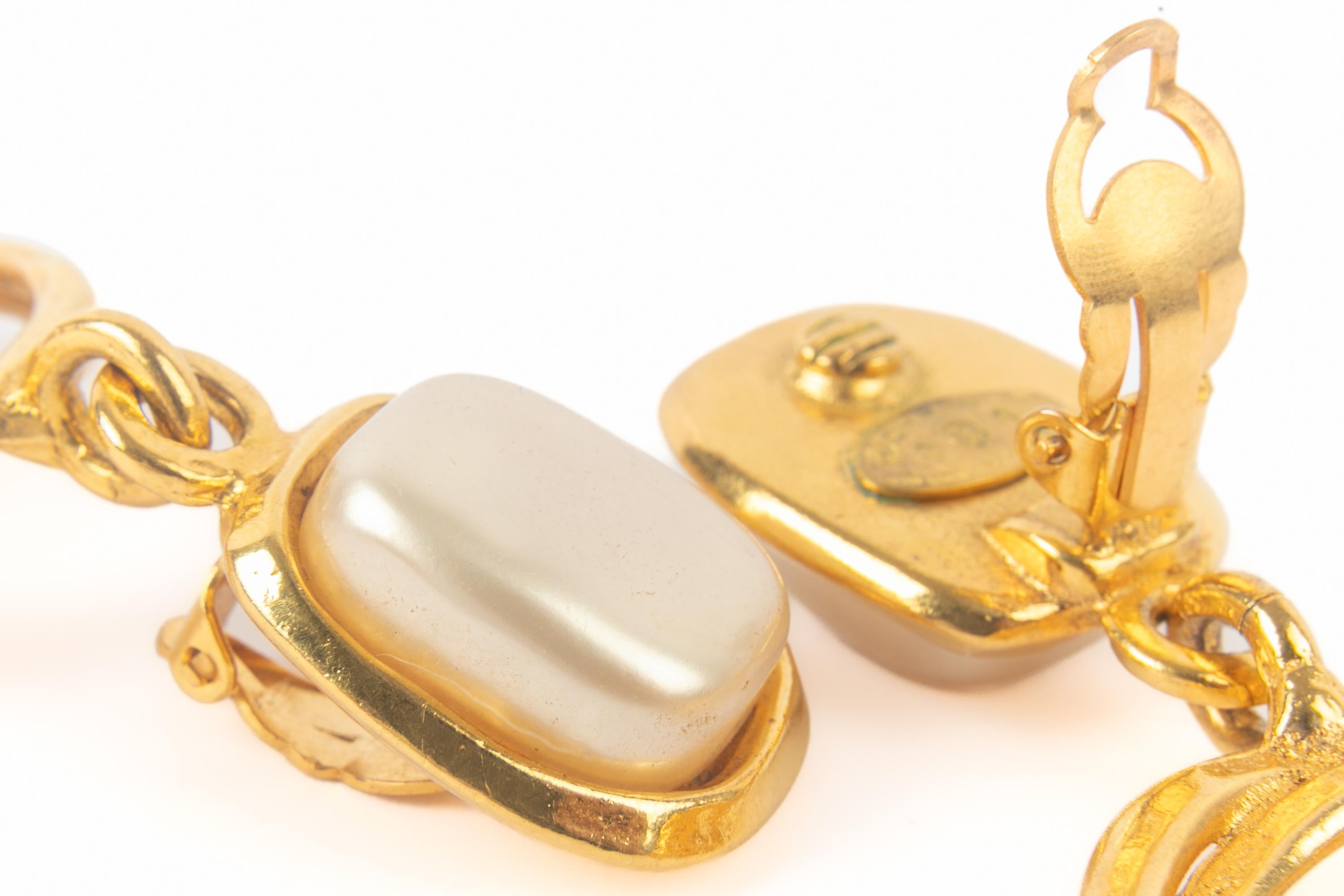 Orecchini Chanel cc anni '90 in vendita 2