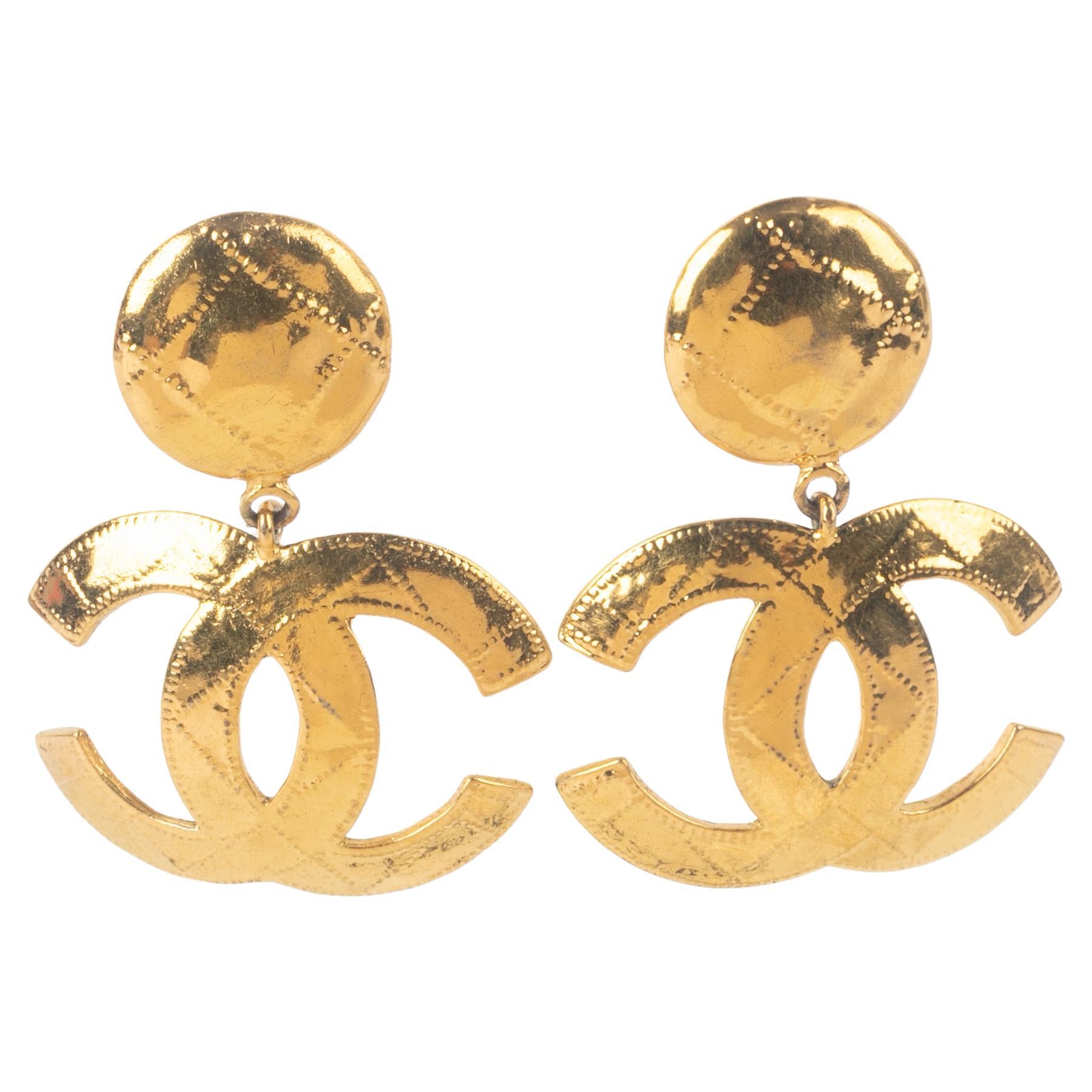 Chanel cc earrings 1994