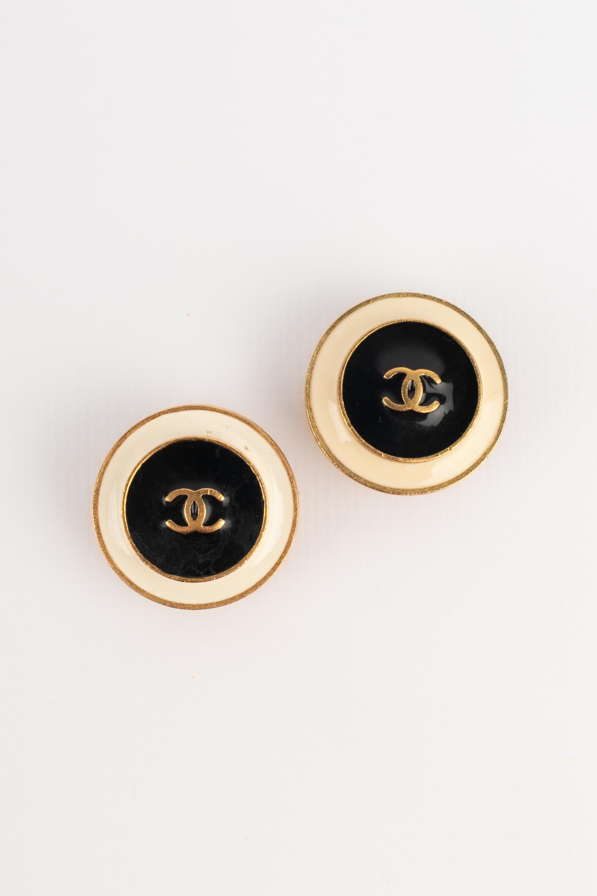 Women's Chanel cc earrings 1995