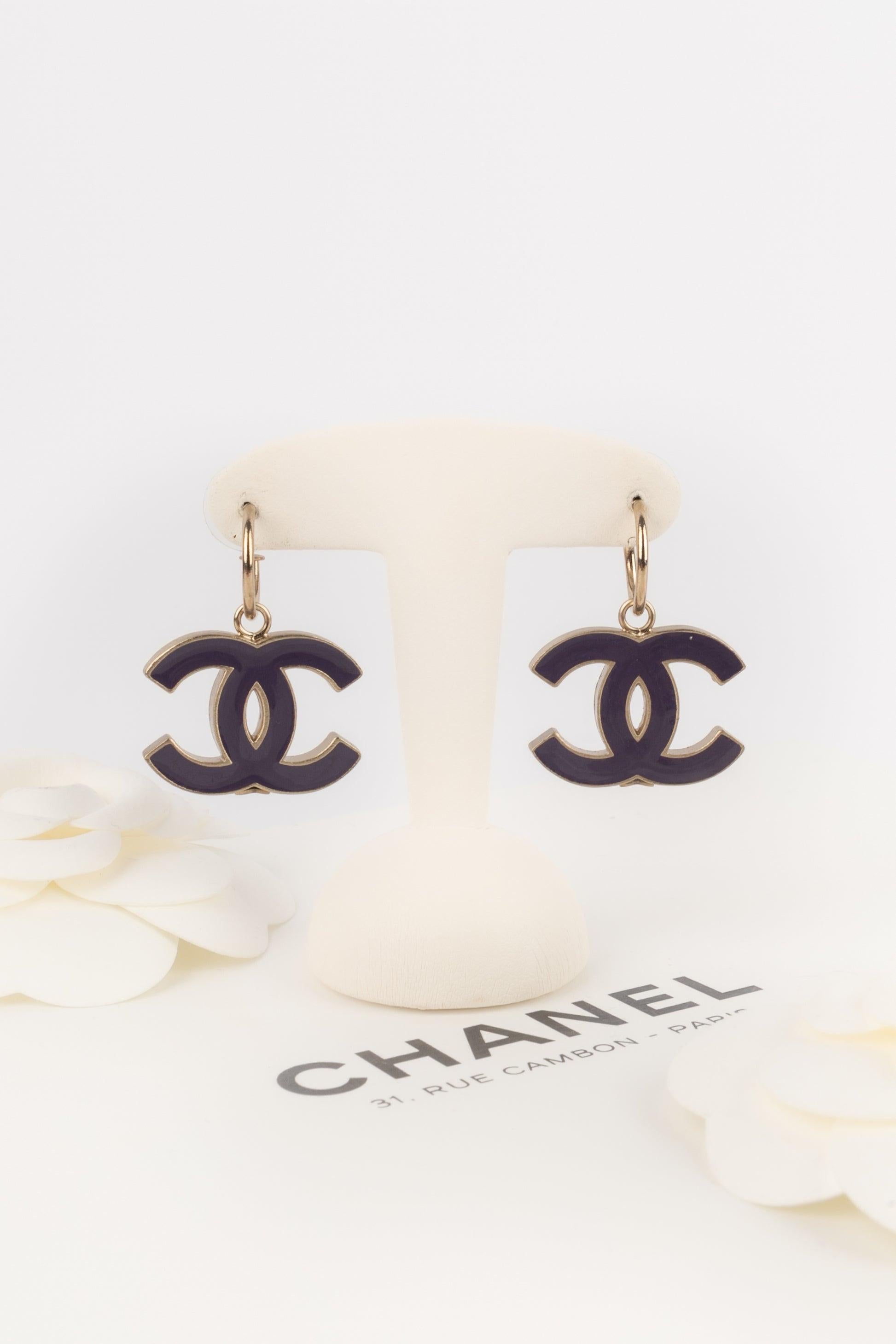 Chanel CC Earrings Enameled with Purple, 2004 2