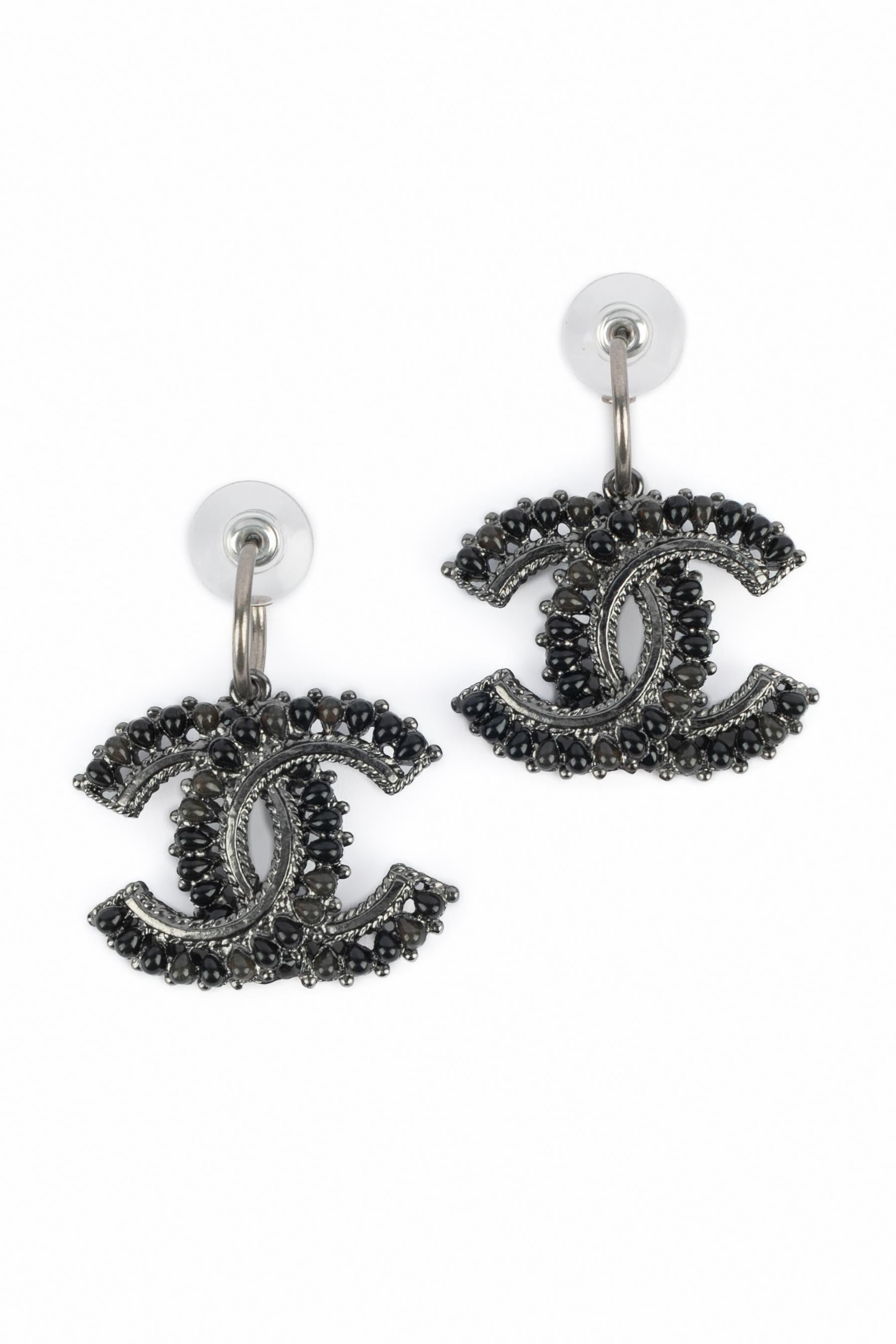 Chanel cc earrings In Excellent Condition For Sale In SAINT-OUEN-SUR-SEINE, FR