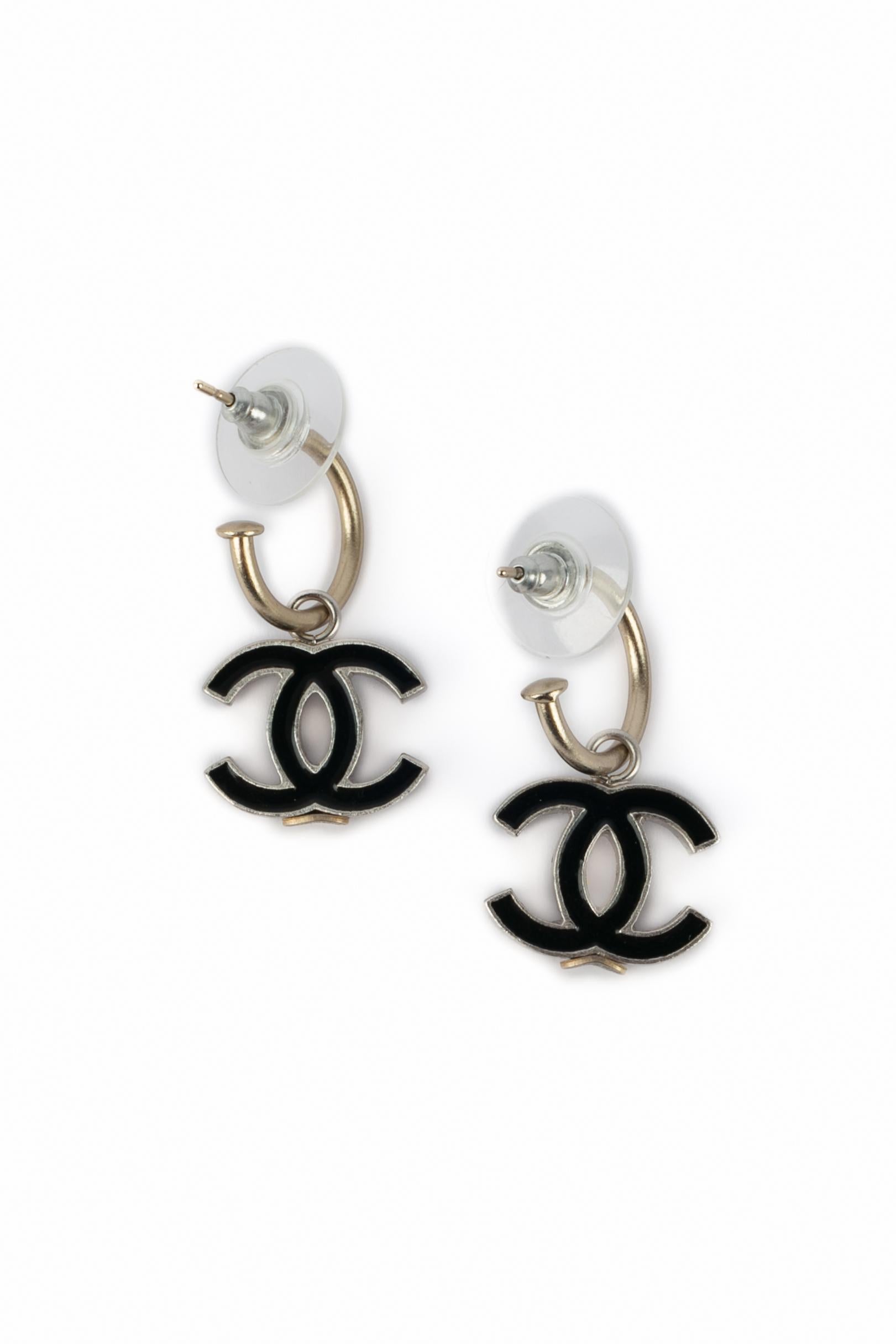 Chanel cc Ohrringe Damen im Angebot