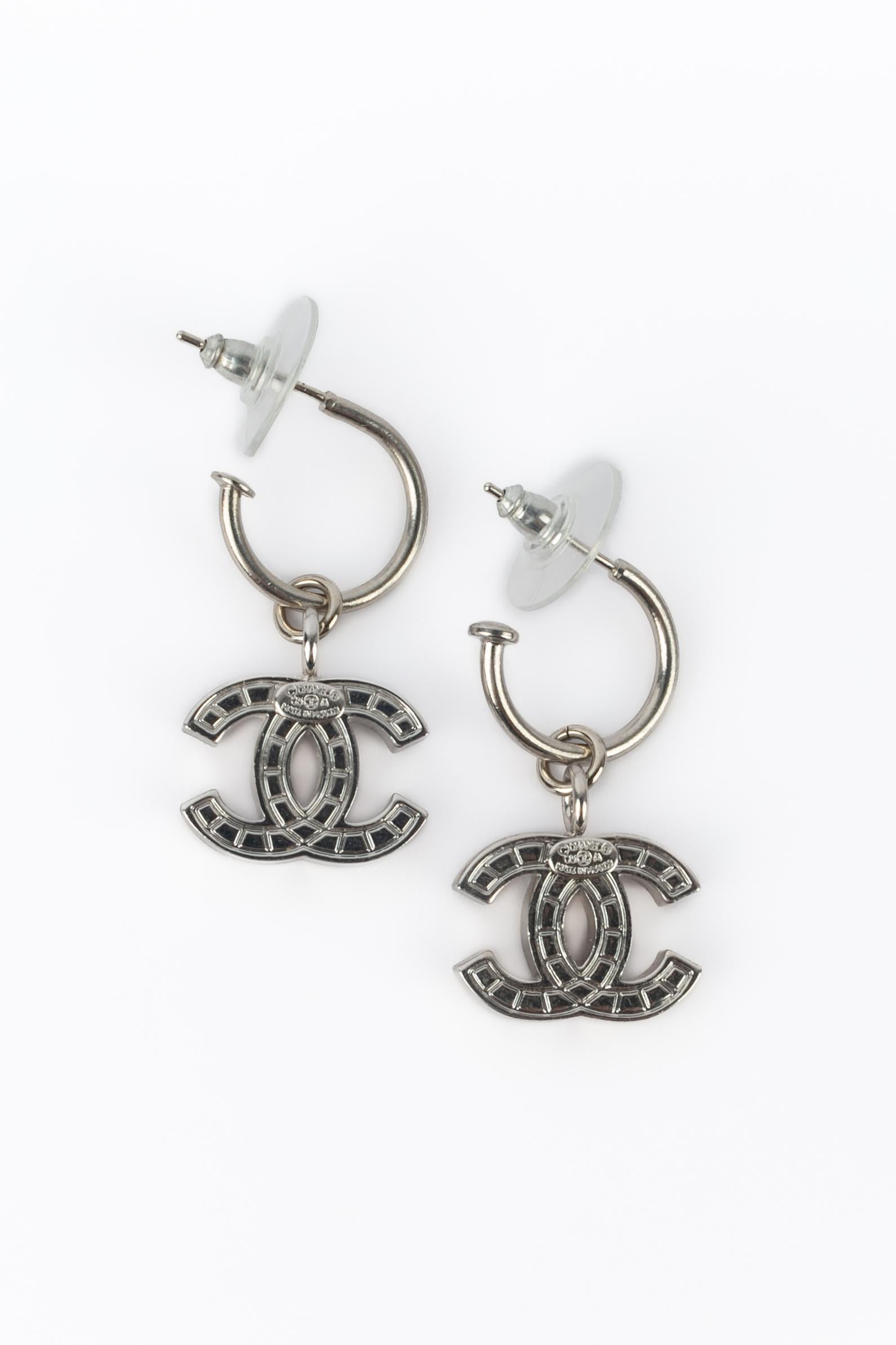 Chanel cc Ohrringe Damen im Angebot
