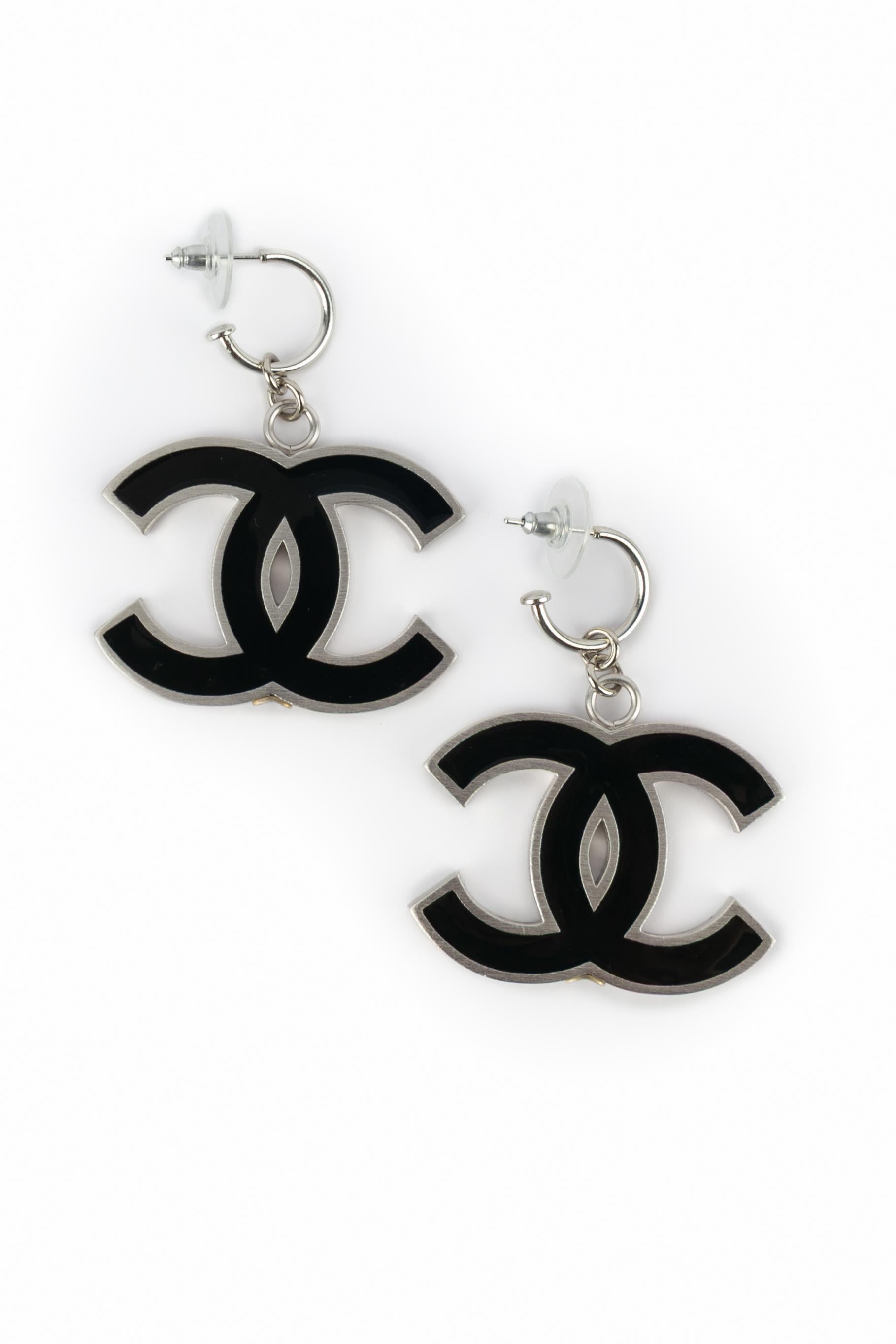 Women's Chanel cc earrings For Sale