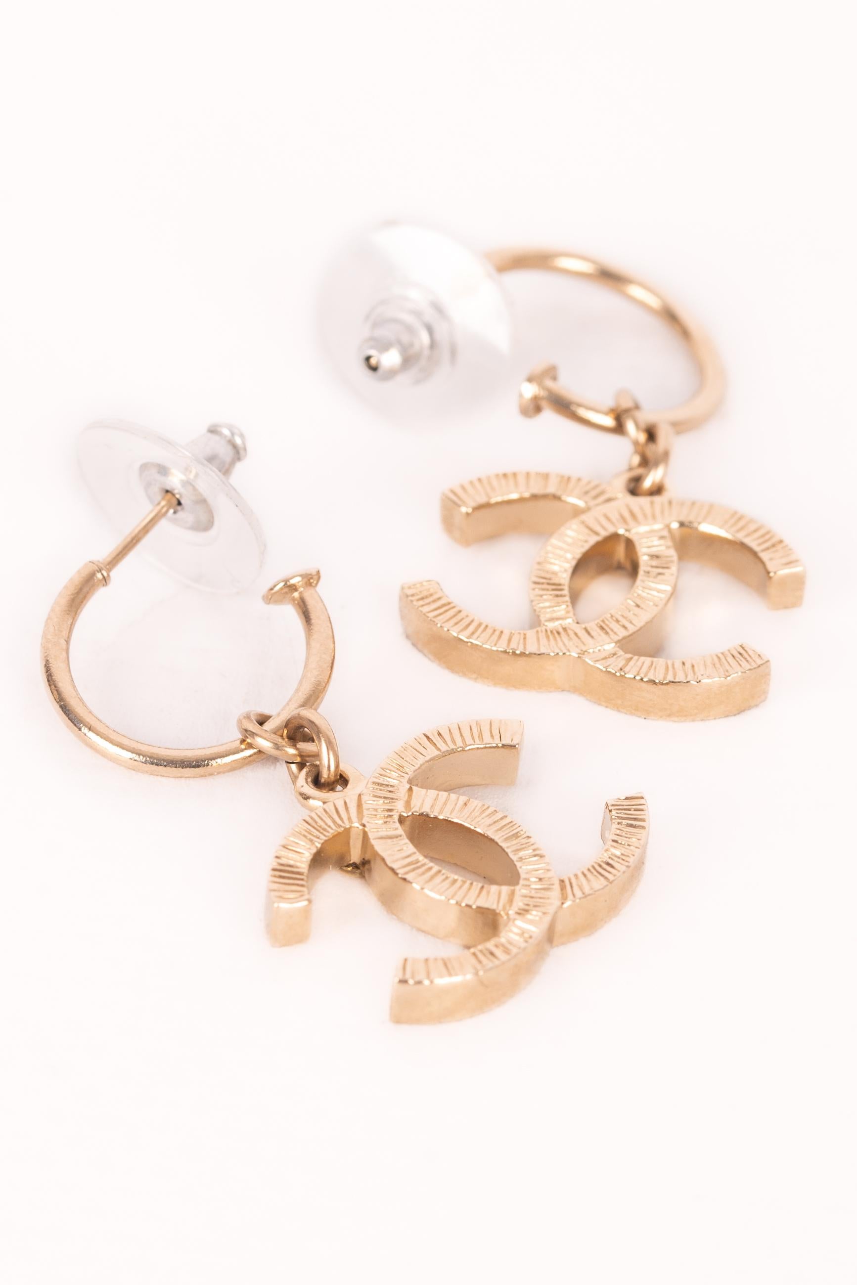 Chanel cc earrings 3