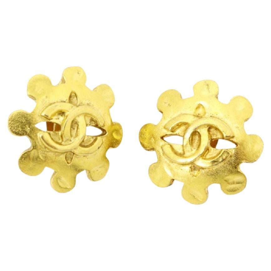 Chanel Classic Gold CC Crystal Piercing Earrings For Sale at